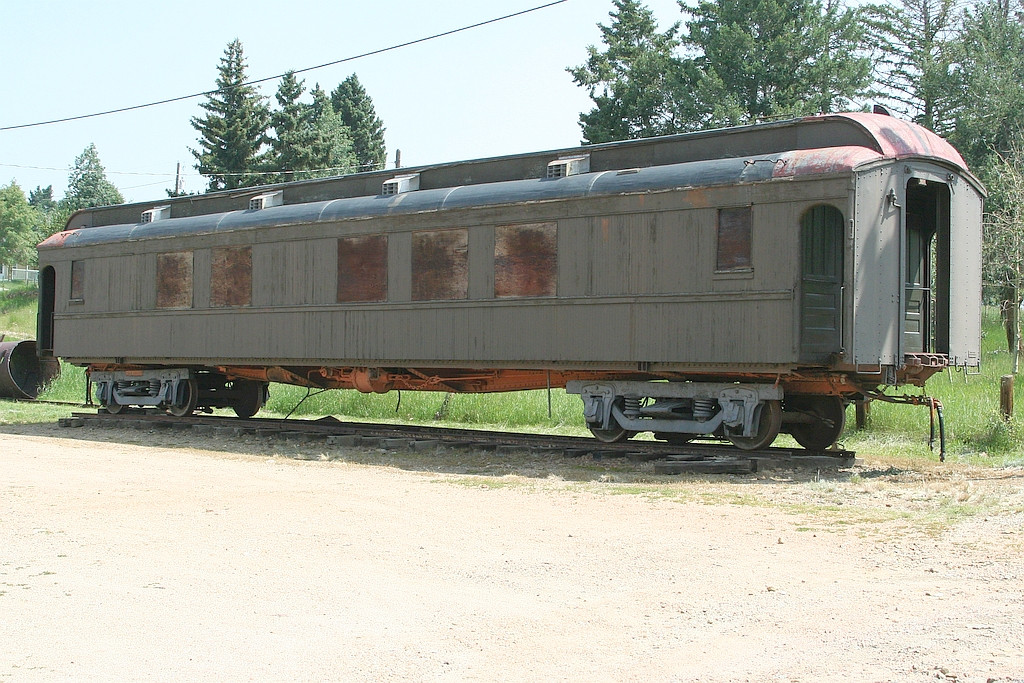 Unknown passenger car